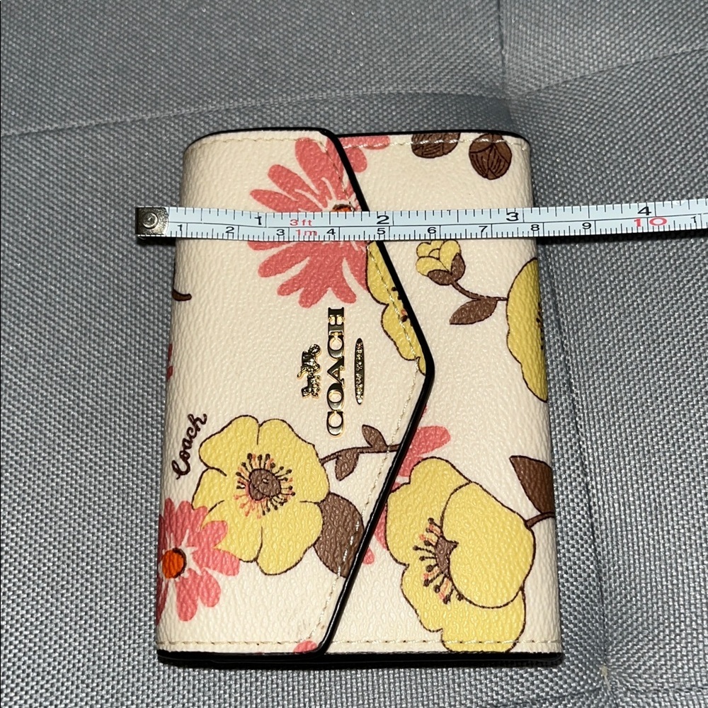 Coach Floral Flap Card Case - Picture 8 of 9
